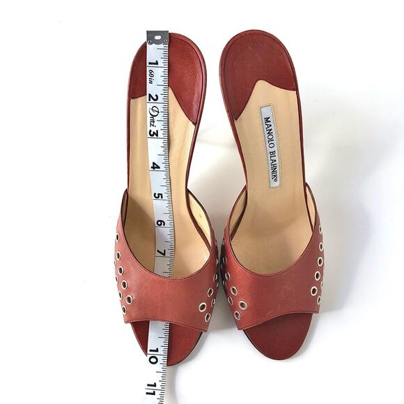 Manolo Blahnik Retro Vintage Brown Leather Grommet Slip On Mules Sandals 40 - Picture 9 of 9